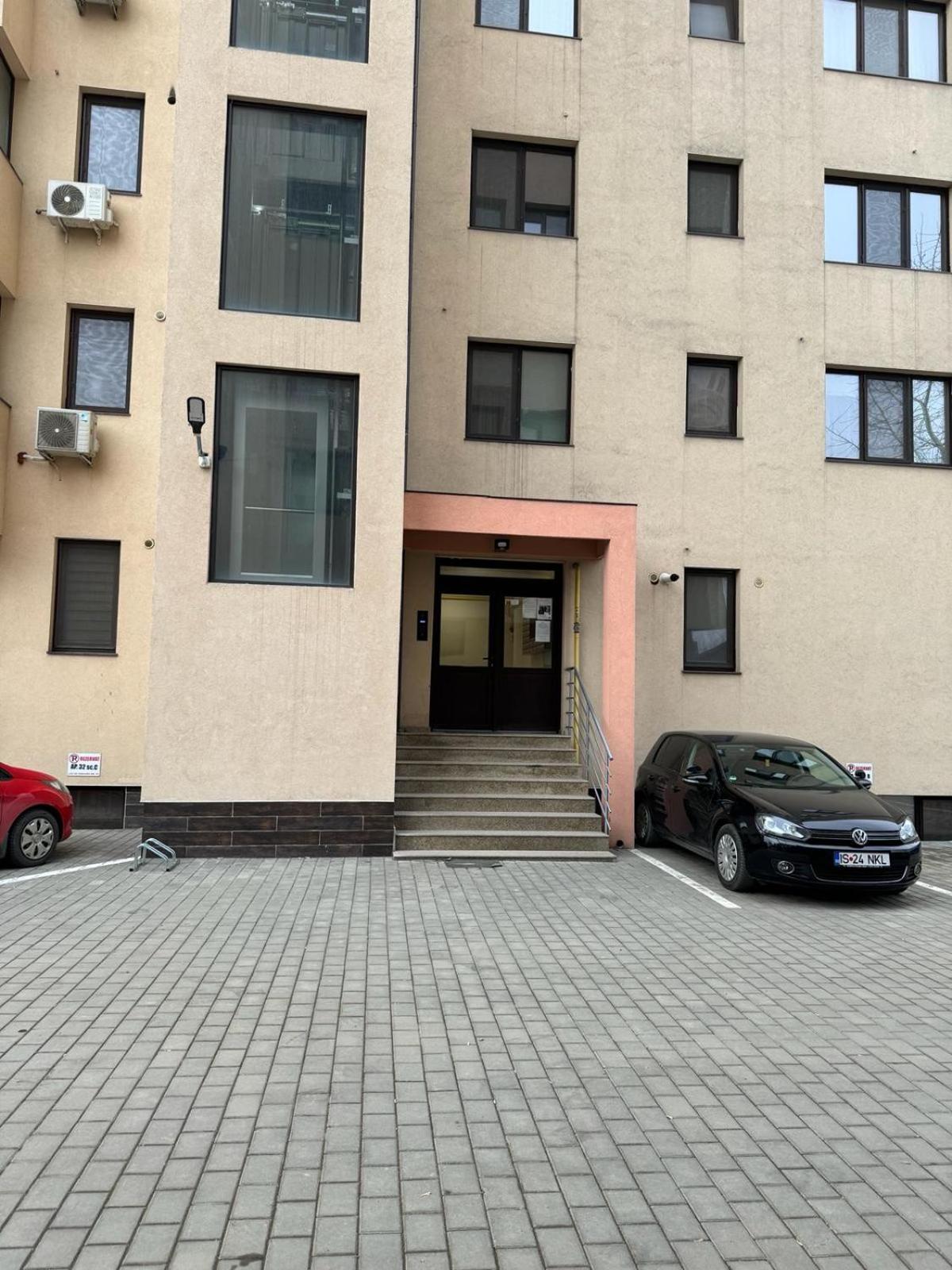 Luxury Young Residence Яссы Экстерьер фото
